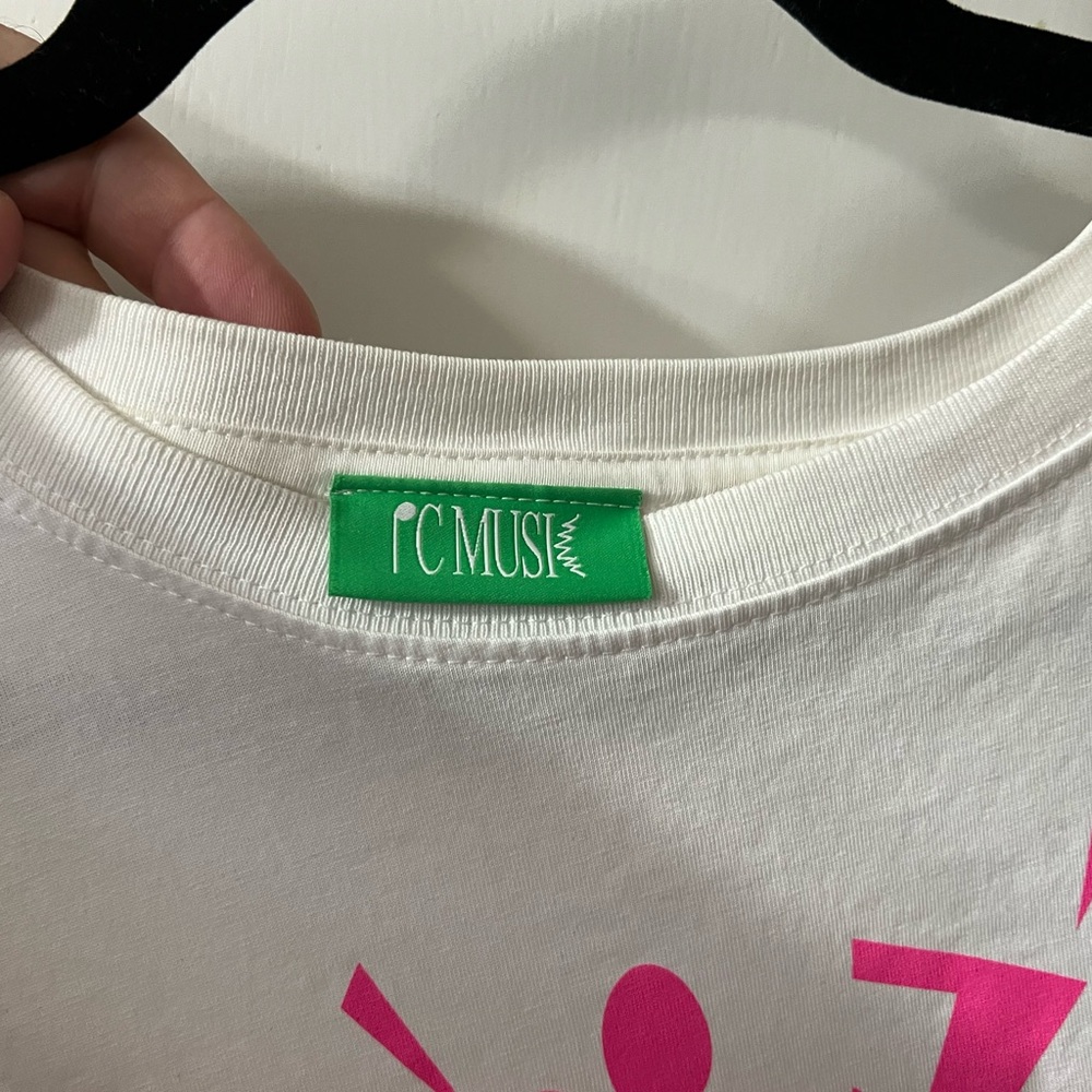 PC Music Love Goes On white tshirt - Picture 3 of 5